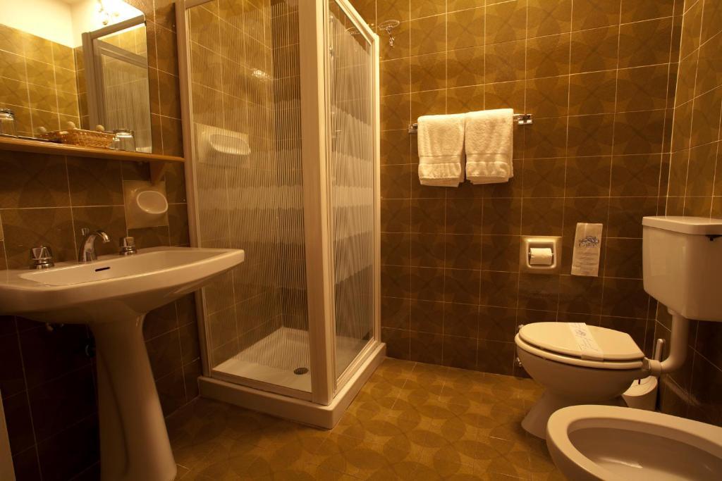 Tre Laghi Hotel Nebbiuno 客房 照片