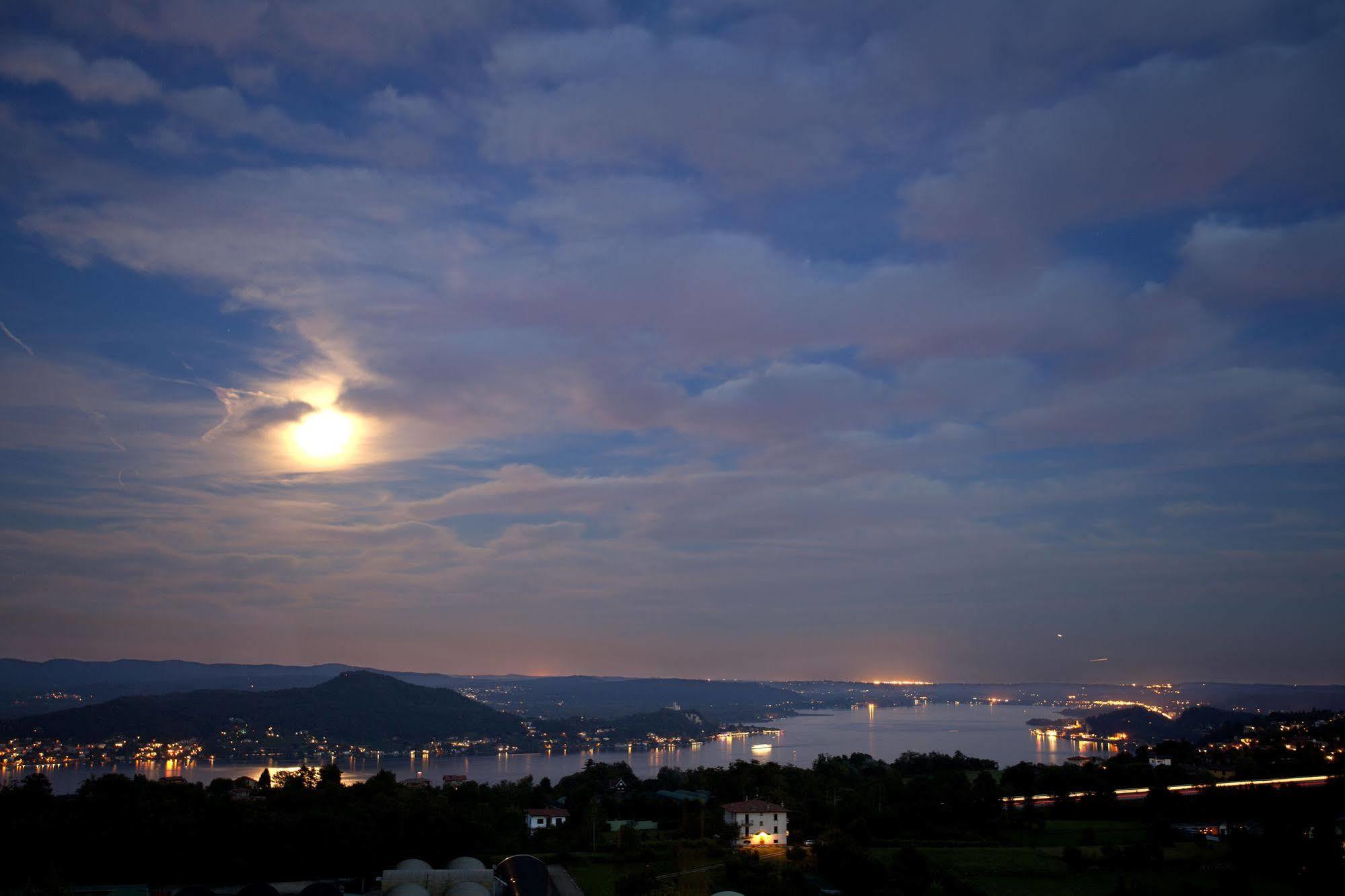 Tre Laghi Hotel Nebbiuno 外观 照片